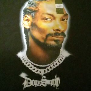 Snoop Dogg shirt